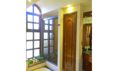 VENTA   CHALET 4 DORMITORIOS ,CON PSICINA, MAR DEL PLATA ,PARQUE LURO