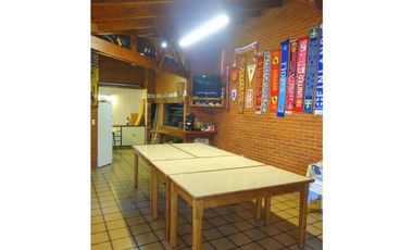 VENTA   CHALET 4 DORMITORIOS ,CON PSICINA, MAR DEL PLATA ,PARQUE LURO