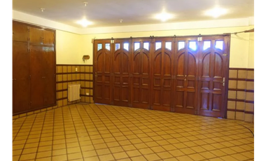 VENTA   CHALET 4 DORMITORIOS ,CON PSICINA, MAR DEL PLATA ,PARQUE LURO