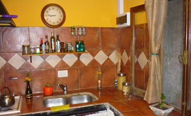 Casa de 4 ambientes sobre lote de 10x20. Bella Vista Apta Crédito.