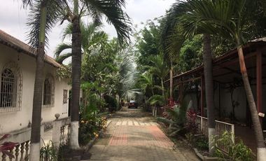 VENDO TERRENO RELLENADO AL PIE DE LA CARRETERA EN VIA SAMBORONDON