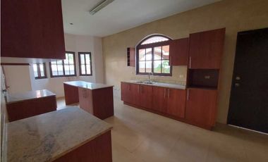 CASA EN COSTA SUR, EL DORAL PRECIO REBAJADO 4 RECAMARAS