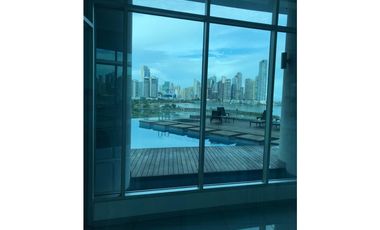 Venta de apartamento en Avenida Balboa (Yacht Club) GTA