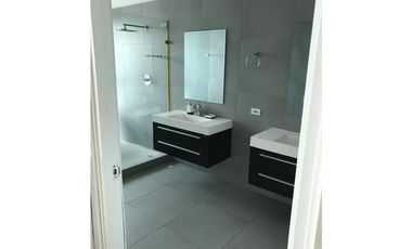 Venta de apartamento en Avenida Balboa (Yacht Club) GTA