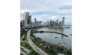 Venta de apartamento en Avenida Balboa (Yacht Club) GTA