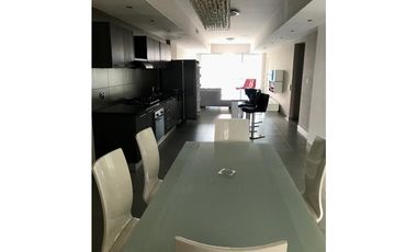 Venta de apartamento en Avenida Balboa (Yacht Club) GTA