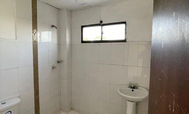 apartamento en arriendo/venta en trinitarias. Cod A18367