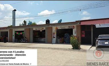 Terreno habitacional con 4 locales funcionando, con todos los servicios! en Lagos de Moreno, Jal.