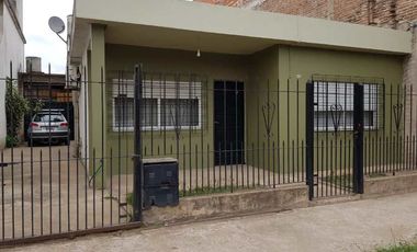 Casa en venta en Florencio Varela Oeste