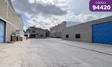lote en arriendo/venta en via 40. Cod A94420