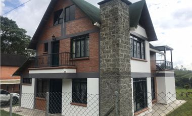 Casa campestre en venta en la vía Pereira - Armenia