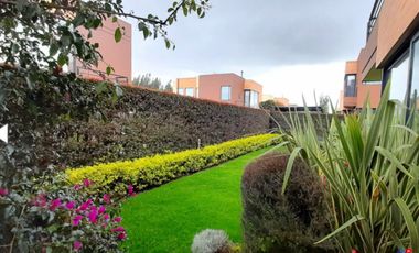 casa en venta en cota. Cod V5091