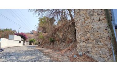 CASA EN VENTA A ORILLA DEL LAGO 