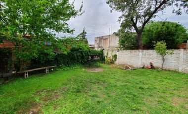Casa 3 ambientes en venta - Moreno