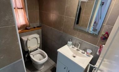 VENTA DE EXCELENTE DUPLEX 3 AMBIENTES EN BARRIO CERRADO LOS ROBLES - MONTE GRANDE -  IMPECABLE