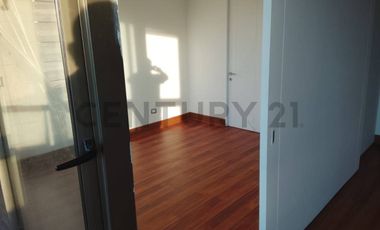 EXCLUSIVO DEPARTAMENTO EN PENÍNSULA DE ANDALUÉ .