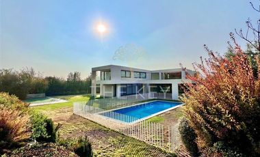 Casa en Venta en Condominio Hacienda de Chicureo
