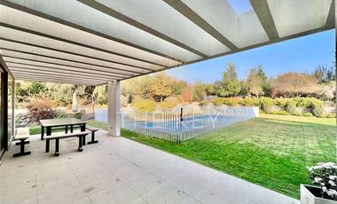 Casa en Venta en Condominio Hacienda de Chicureo