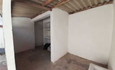 casa-local en arriendo en el tabor. Cod A121038
