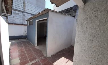casa-local en arriendo en el tabor. Cod A121038
