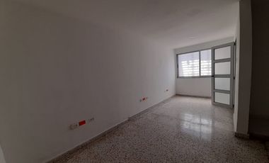 casa-local en arriendo en el tabor. Cod A121038