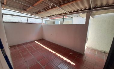 casa-local en arriendo en el tabor. Cod A121038