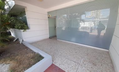 casa-local en arriendo en el tabor. Cod A121038