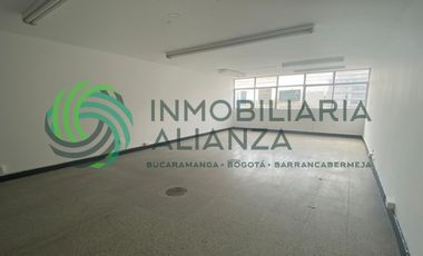 oficina en arriendo en centro. Cod A15819