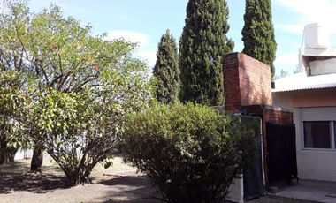 Casa en venta - 3 Dormitorios 2 Baños - Cochera - 960Mts2 - General Arenales