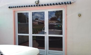 Casa en venta - 3 Dormitorios 2 Baños - Cochera - 960Mts2 - General Arenales