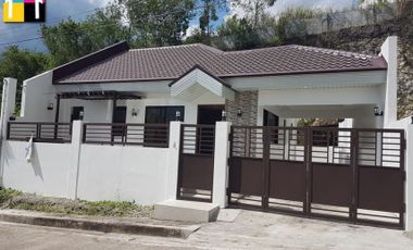 BUNGALOW HOUSE WITH 3 BEDROOM PLUS 2 PARKING