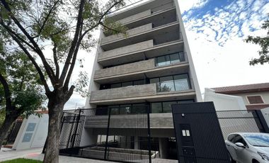 Moderno Departamento 2 ambientes con balcón a la venta- Ituzaingó