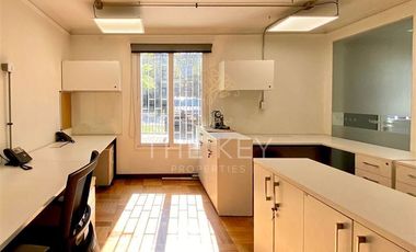 Oficina en Venta en Av. Santa María - Padre Letelier
