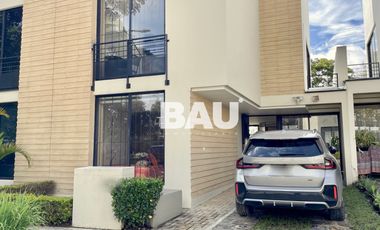 casa en venta en entre verde. Cod V5278