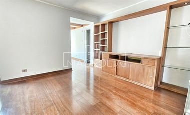 Casa en arriendo de 4 dorm. en Vitacura - Luis Pasteur