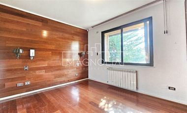 Casa en arriendo de 4 dorm. en Vitacura - Luis Pasteur