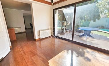 Casa en arriendo de 4 dorm. en Vitacura - Luis Pasteur