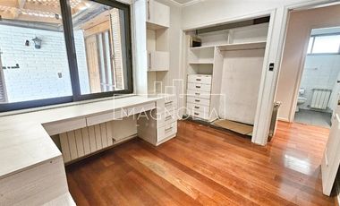 Casa en arriendo de 4 dorm. en Vitacura - Luis Pasteur