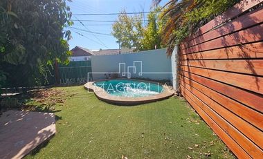 Casa en arriendo de 4 dorm. en Vitacura - Luis Pasteur