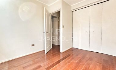 Casa en arriendo de 4 dorm. en Vitacura - Luis Pasteur