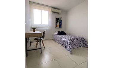 VENTA DE  APARTAMENTO AMOBLADO 3 REC EN TORRE DE VERSALLES 1