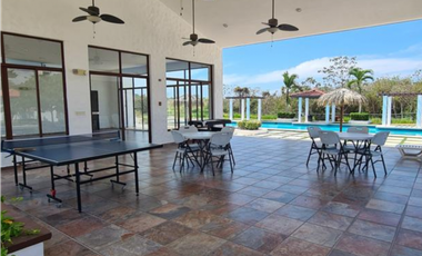 Se vende casa de playa en San Carlos