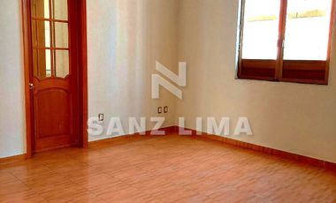 Zona Centro: Amplia casa céntrica de una planta