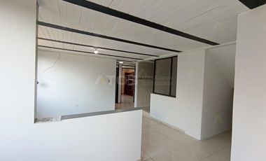 casa en venta en la calleja. Cod V1583
