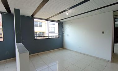 casa en venta en la calleja. Cod V1583