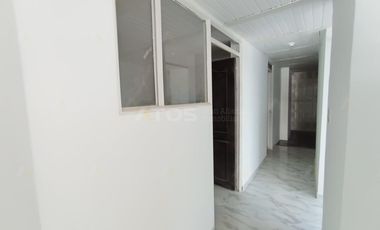 casa en venta en la calleja. Cod V1583