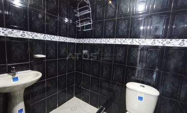 casa en venta en la calleja. Cod V1583