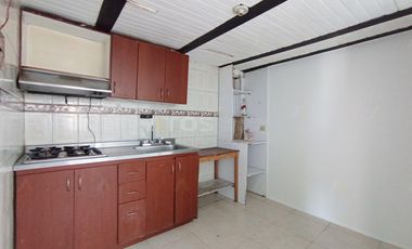 casa en venta en la calleja. Cod V1583