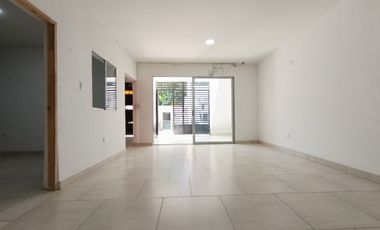 casa en venta en llanitos. Cod V31919