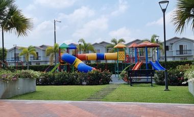 Elegante casa a estrenar en Casalaguna/entrega inmediata/ cerca de Riocentro Dorado